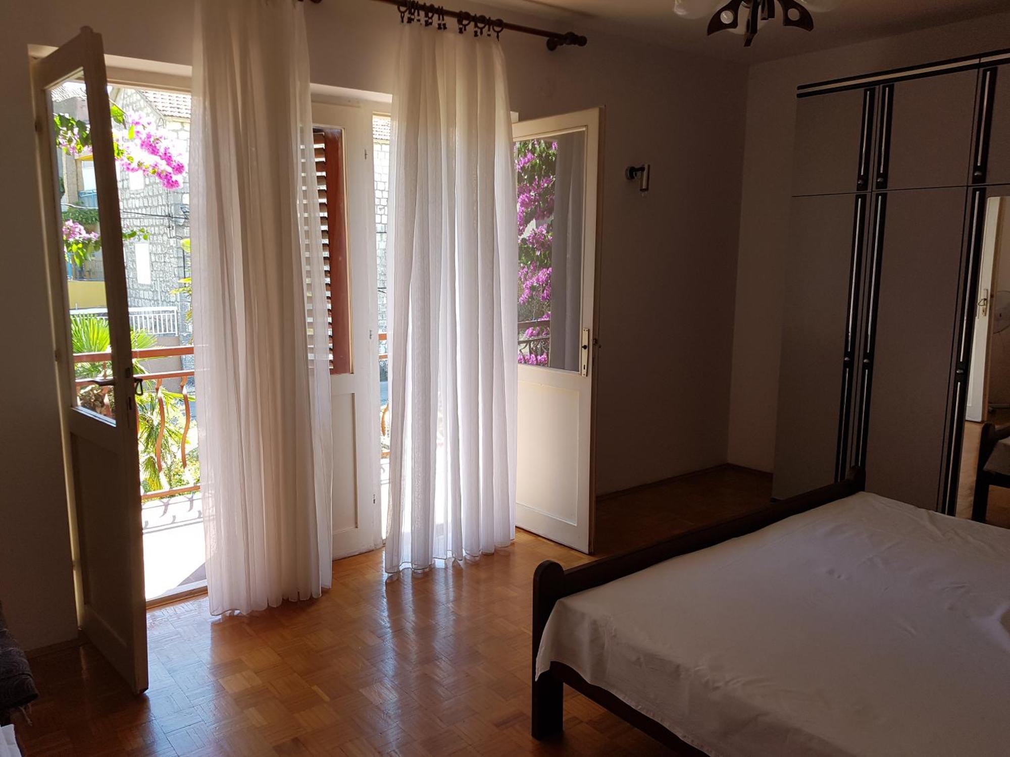 Mravak Apartments تروغير المظهر الخارجي الصورة
