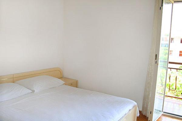 Mravak Apartments تروغير المظهر الخارجي الصورة