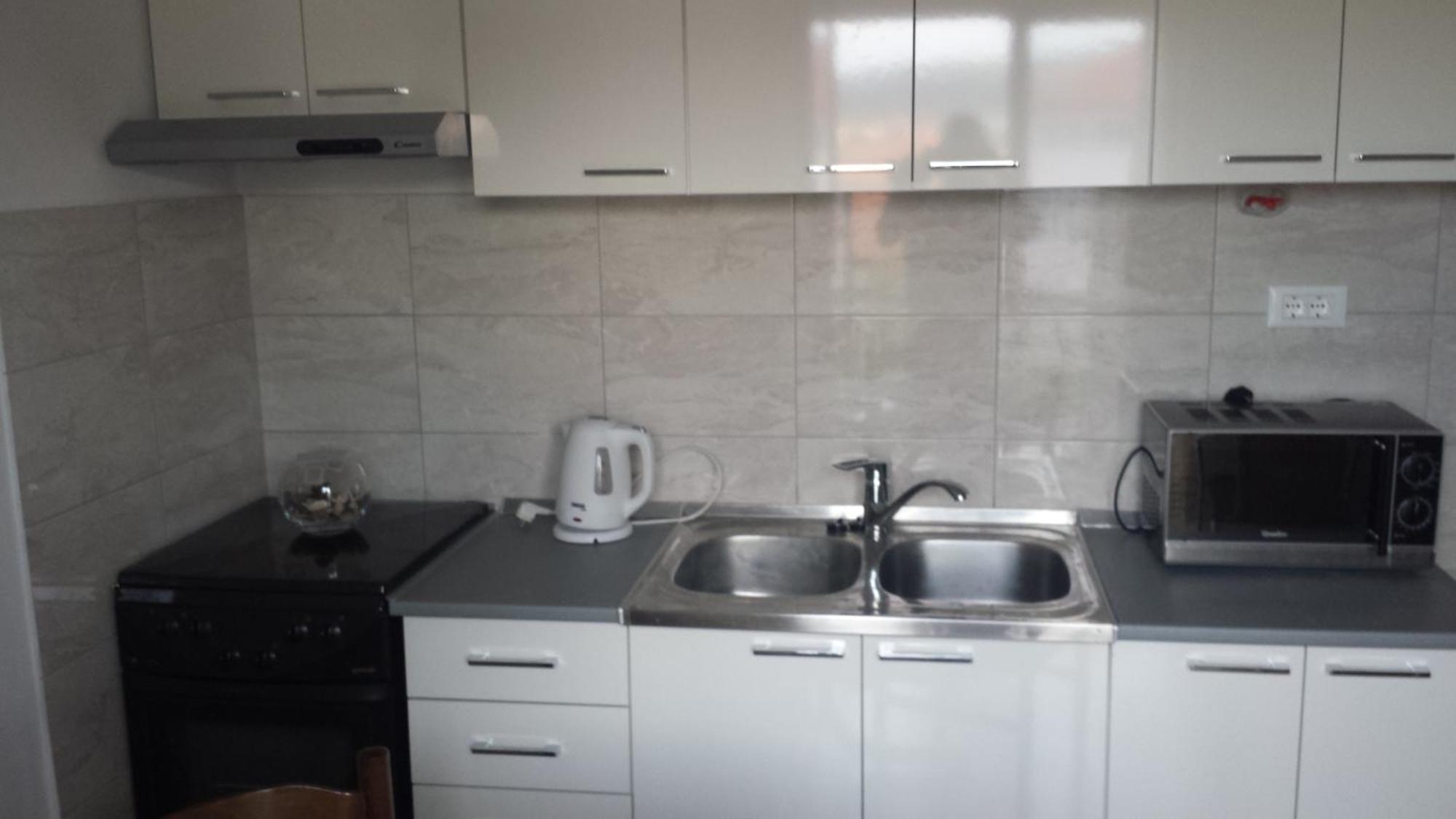 Mravak Apartments تروغير المظهر الخارجي الصورة