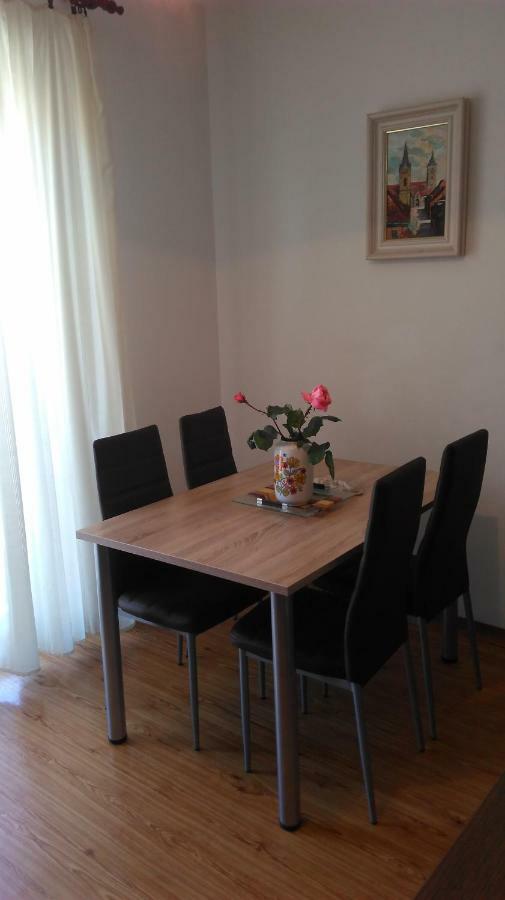Mravak Apartments تروغير المظهر الخارجي الصورة