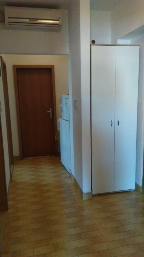 Mravak Apartments تروغير المظهر الخارجي الصورة