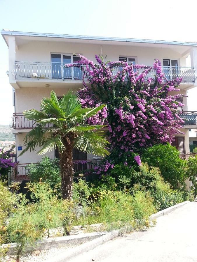 Mravak Apartments تروغير المظهر الخارجي الصورة