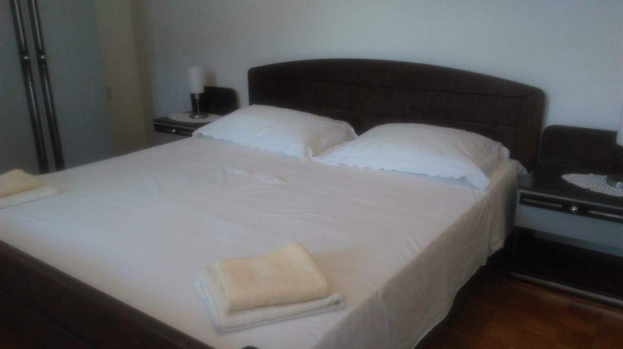 Mravak Apartments تروغير المظهر الخارجي الصورة